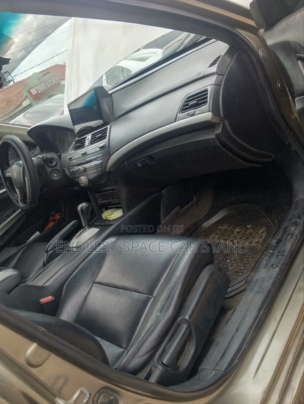 Honda Accord 2010 Gold