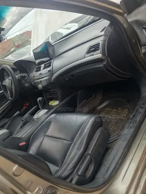 Honda Accord 2010 Gold
