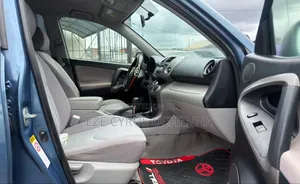 Toyota RAV4 2008 Blue