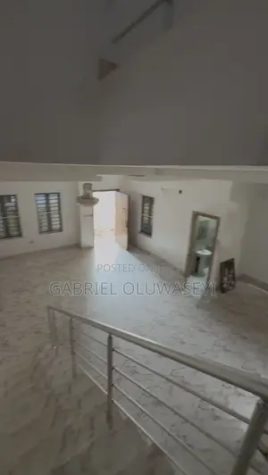 4bdrm Duplex in Bera, Chevron for rent