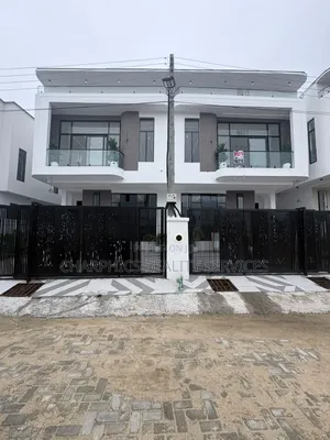 4bdrm Duplex in Ikota for sale