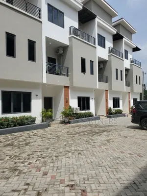4bdrm Duplex in Jahi for sale