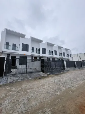 4bdrm Duplex in Ikota for sale