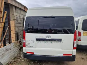 Toyota HiAce 2023 White