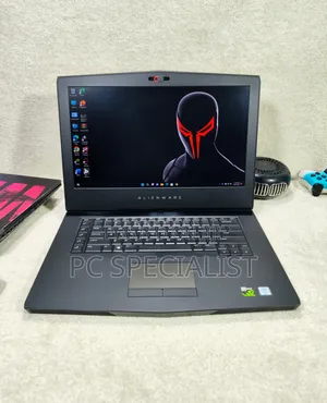 Laptop Alienware 15 R3 16GB Intel Core i7 SSHD+SSD 1T