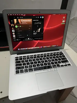 Laptop Apple MacBook Air 2015 8GB Intel Core i5 SSD 128GB