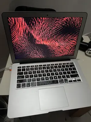 Laptop Apple MacBook Air 2015 8GB Intel Core i5 SSD 128GB
