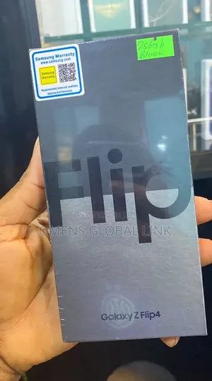 New Samsung Galaxy Z Flip4 256 GB Black