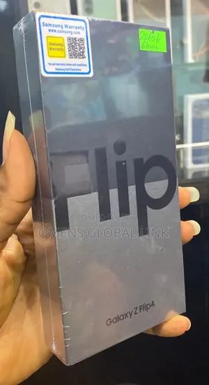 New Samsung Galaxy Z Flip4 256 GB Black