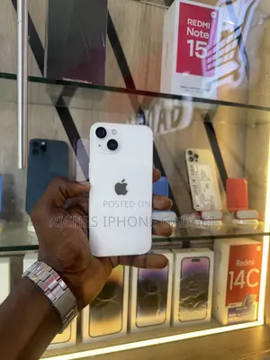 Apple iPhone 13 128 GB White
