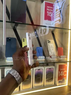 Apple iPhone 13 128 GB White