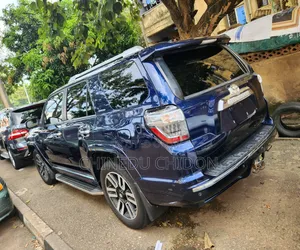 Toyota 4-Runner 2015 Blue