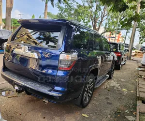 Toyota 4-Runner 2015 Blue