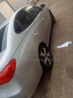 Hyundai Elantra 2010 Silver