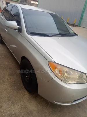Hyundai Elantra 2010 Silver