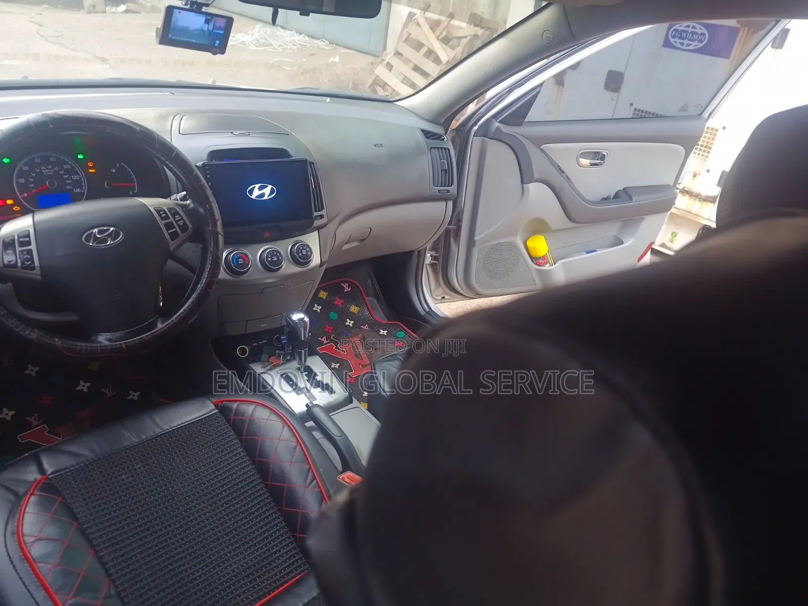 Hyundai Elantra 2010 Silver