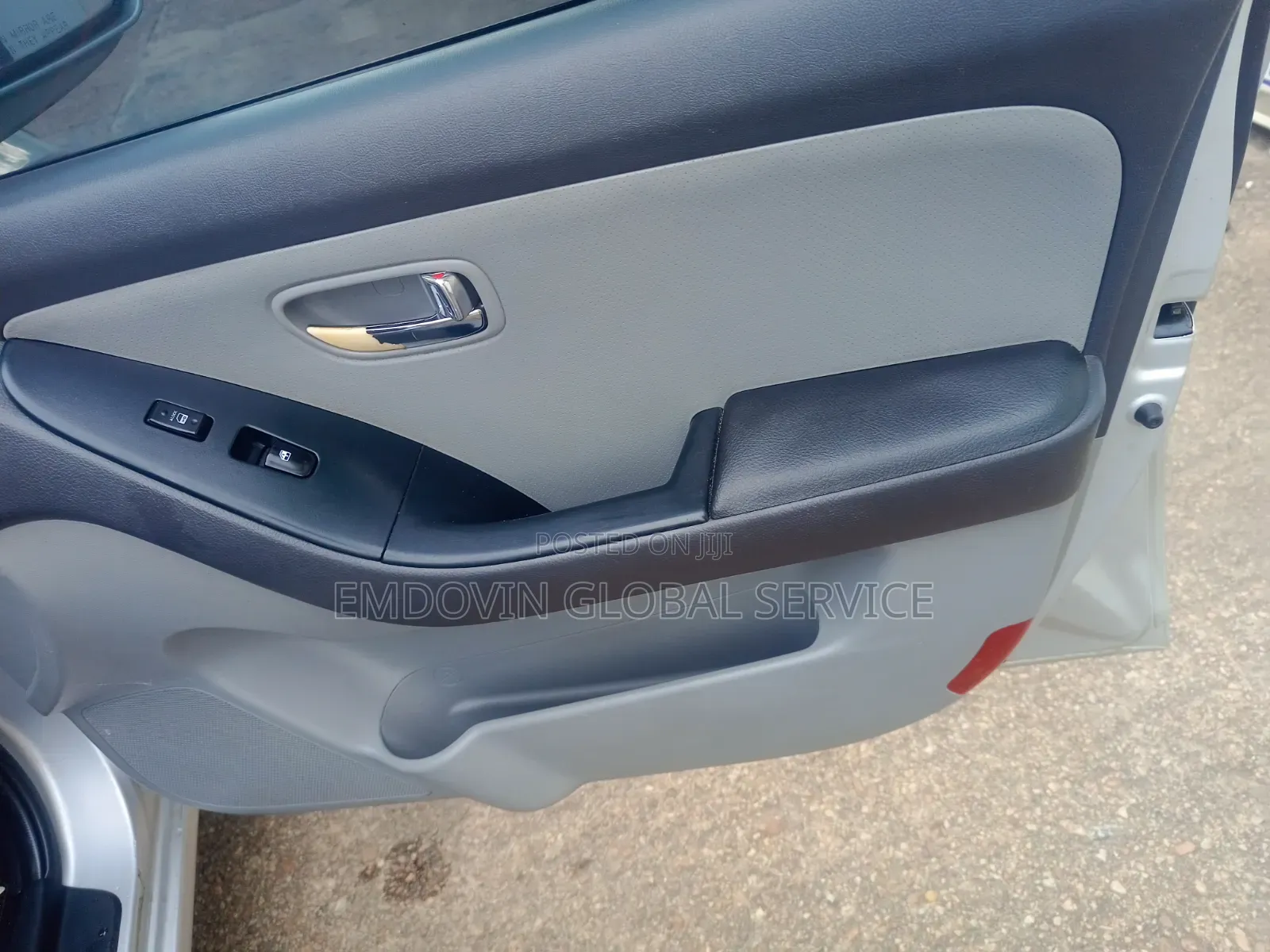 Hyundai Elantra 2010 Silver