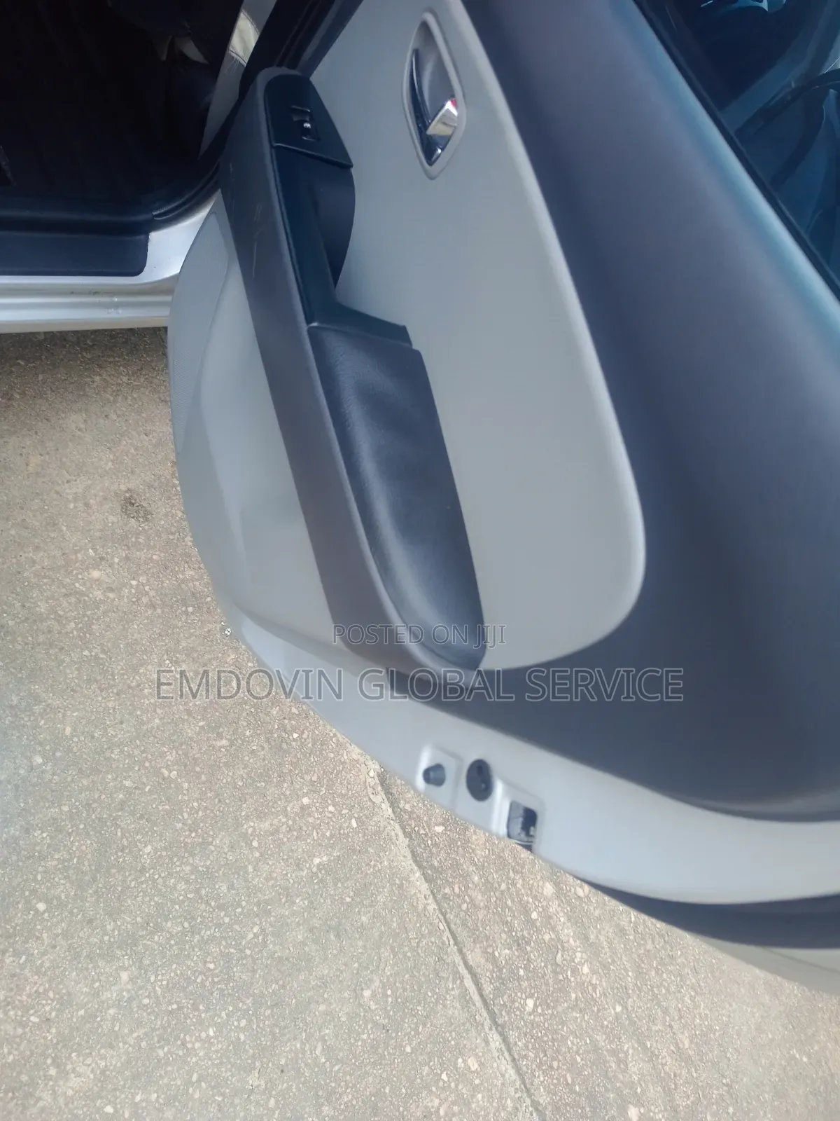 Hyundai Elantra 2010 Silver