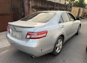 Toyota Camry 2011 Silver