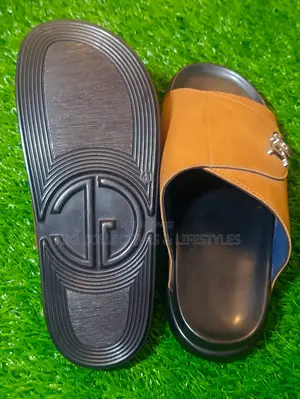 Dior MEN Slides