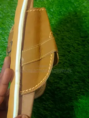 ZARA Slides