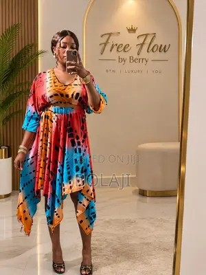 Zuri Abstrat-Two Piece Skirt Set With Crop Top