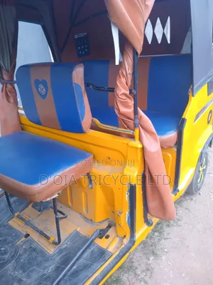 TVS King Deluxe Plus iTouch Start 2024 Yellow