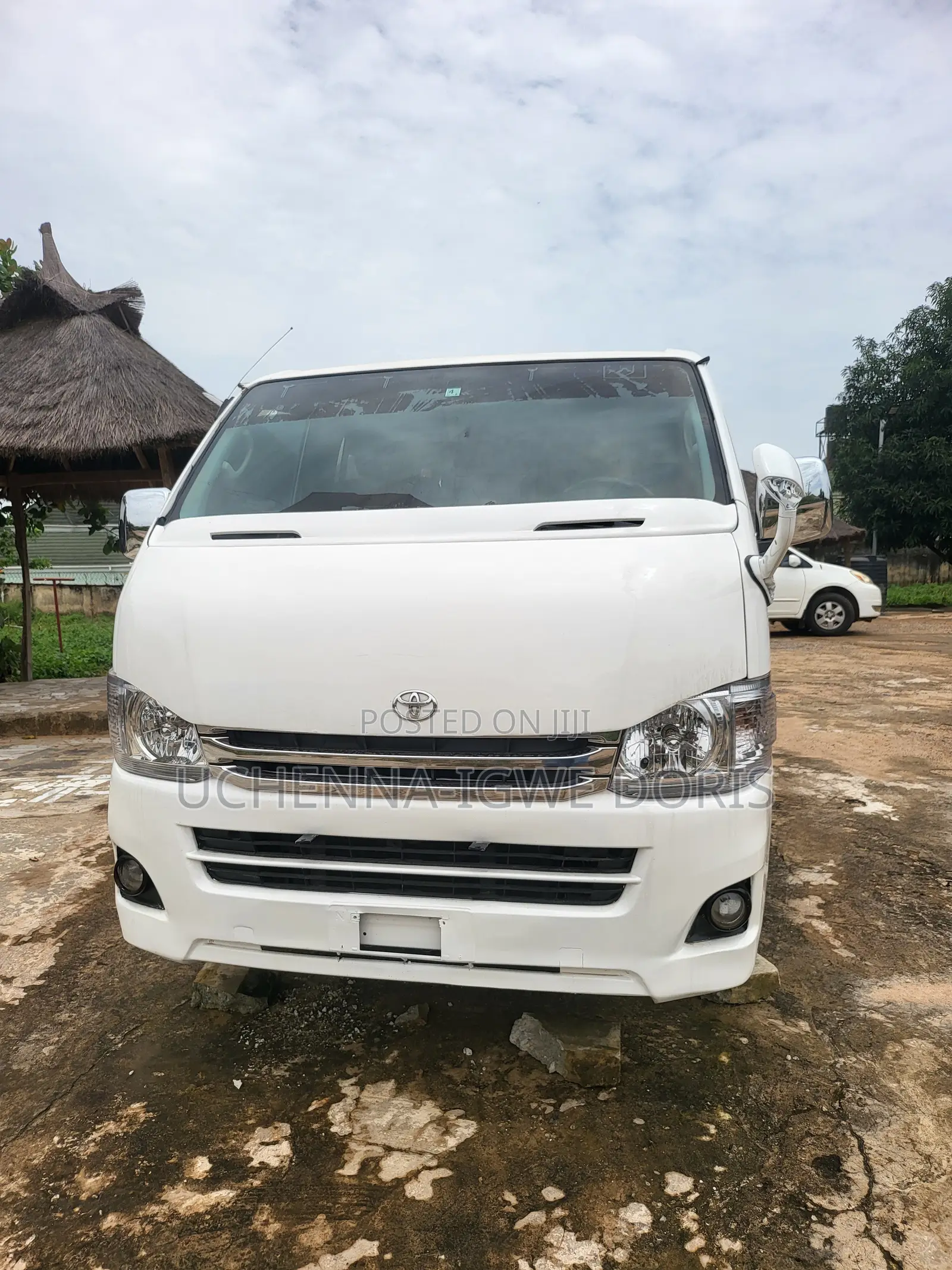 Toyota HiAce 2006 White