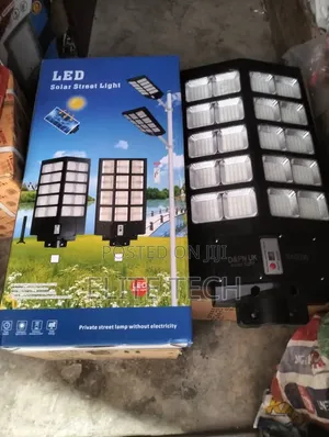 Ultra-Bright 2400W All-in-One Solar Street Light (Heavy Duty)