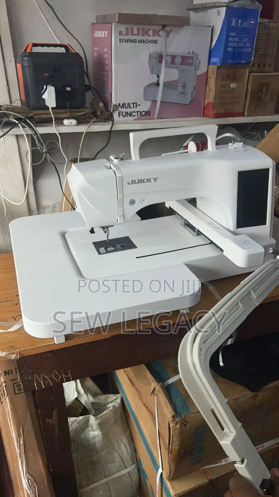 Table Top Embroidery Machine