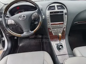 Lexus ES 2012 White