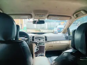 Toyota Venza 2010 Brown