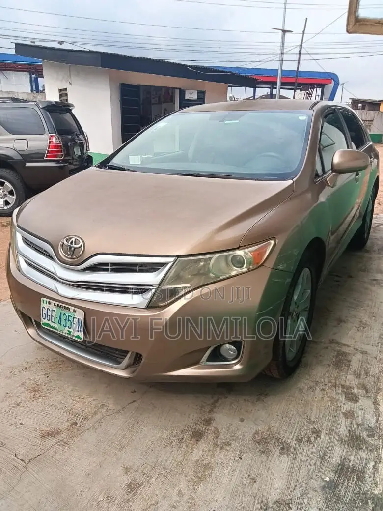 Toyota Venza 2010 Brown