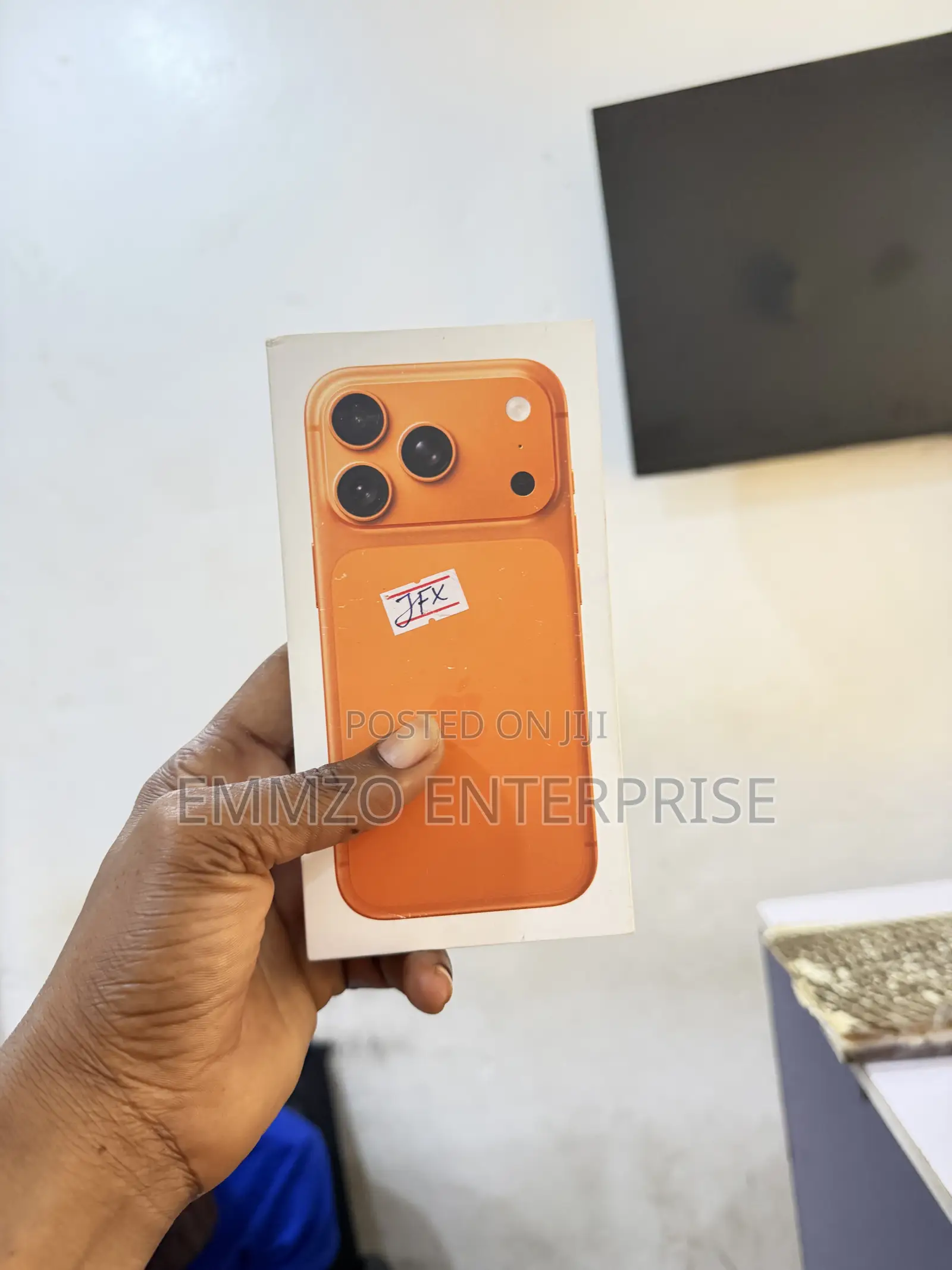 New Apple iPhone 17 Pro Max 256 GB Orange