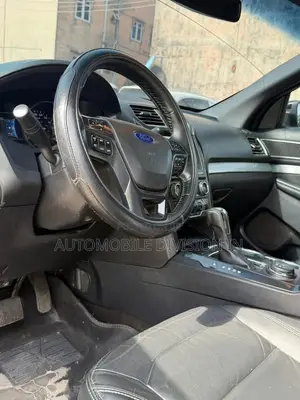 Ford Explorer XLT 4dr 4x4 (2.3L 4cyl 6A) 2017 Black