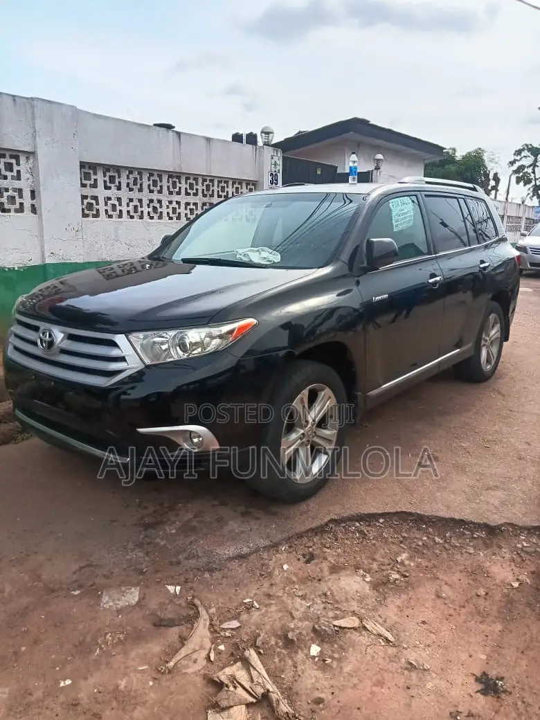 Toyota Highlander 2011 Black