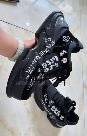 Men’s Shoe