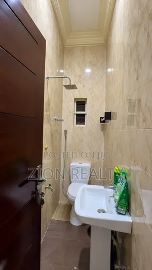 Mini Flat in Ogunfayo, Awoyaya for rent