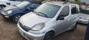 Toyota Yaris 2005 Silver