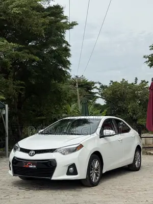 Toyota Corolla S 4dr Sedan (1.8L 4cyl CVT) 2016 White