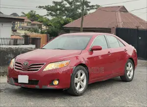 Toyota Camry LE 4dr Sedan (2.5L 4cyl 6AM) 2010 Red