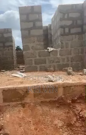 4bdrm Apartment in Benin for Sale