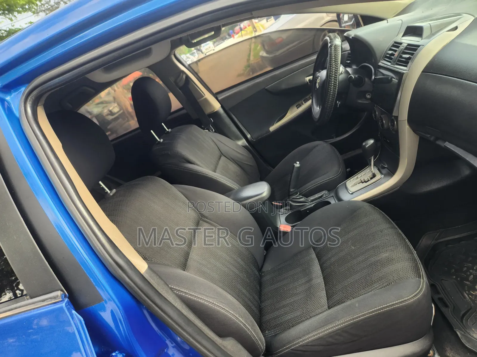 Toyota Corolla 2012 Blue
