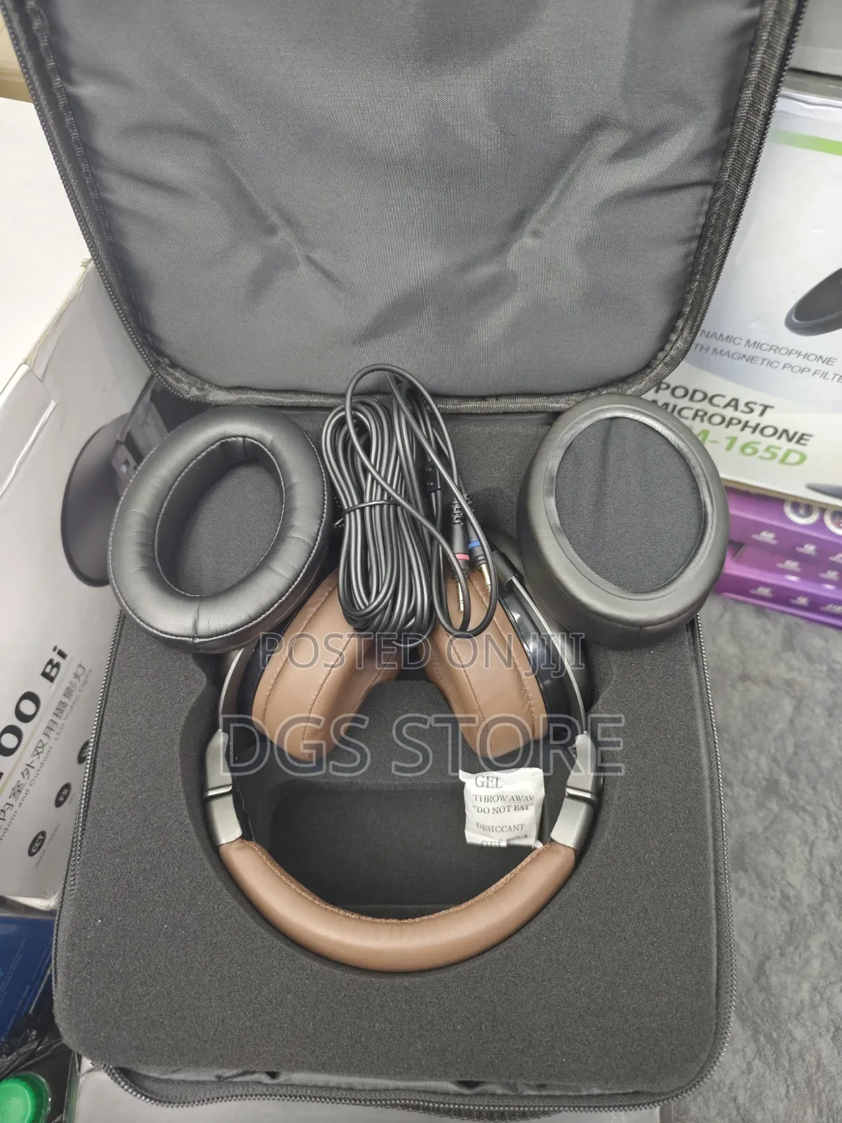 Yo Tronics Yth 880 Classic Wired Headphone