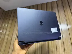Laptop Dell Alienware Aurora 16 16GB Intel Core 7 SSD 1T