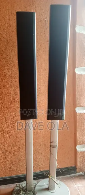 LG Tallboy Speakers (2 Standing Speakers)