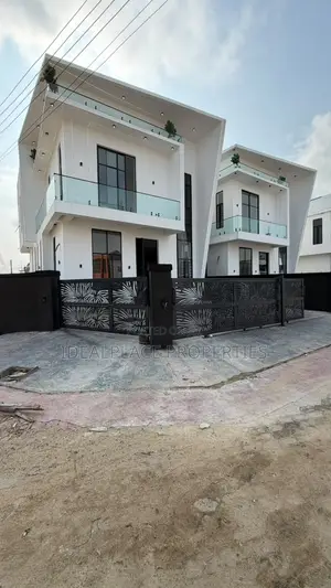 4bdrm Duplex in Ikota for sale