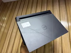 Laptop Dell G15 5520 16GB Intel Core i7 SSD 1T