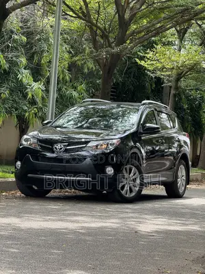 Toyota RAV4 Limited 4dr SUV AWD (2.5L 4cyl 6A) 2014 Black