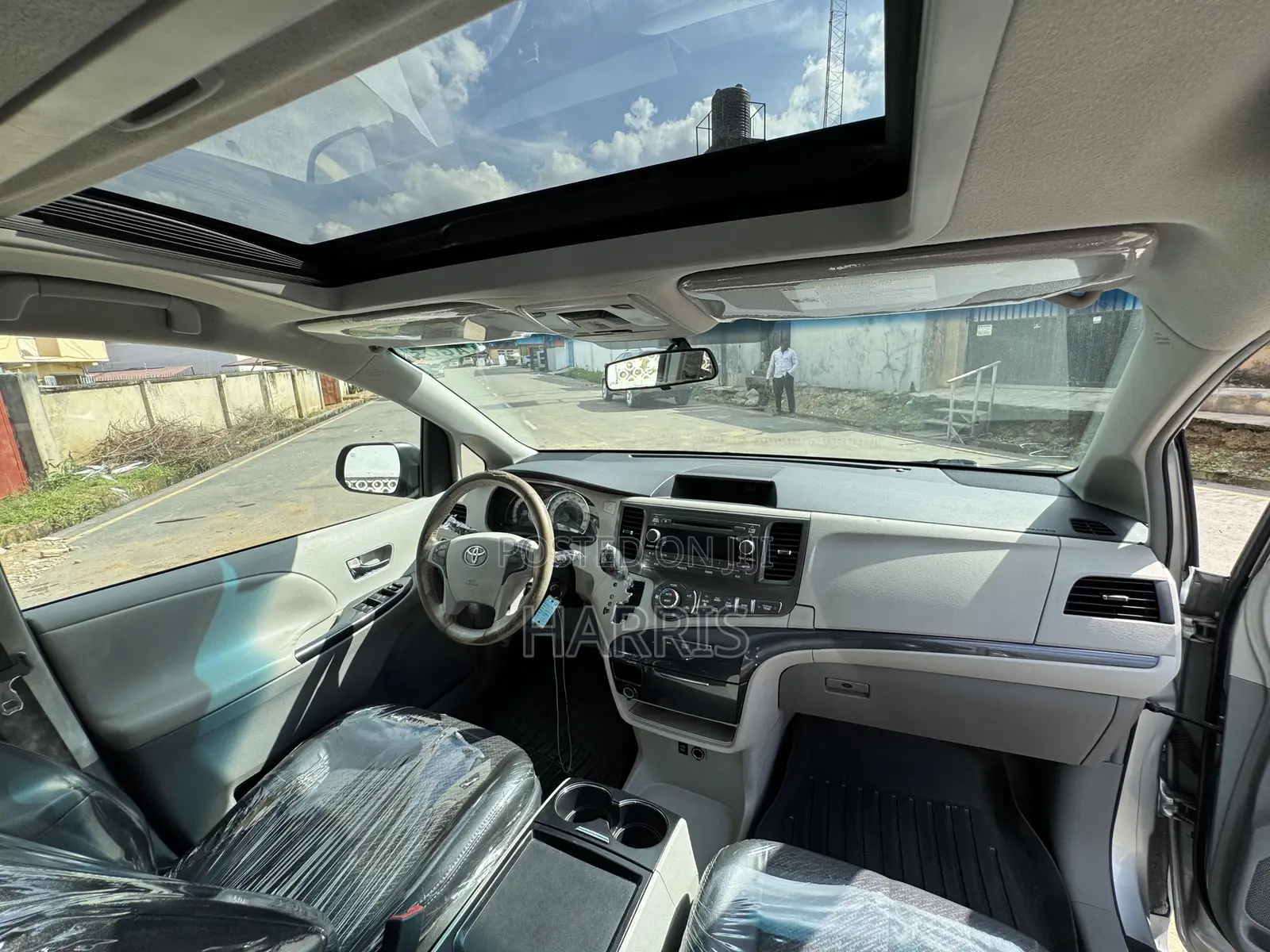 Toyota Sienna 2015 Silver